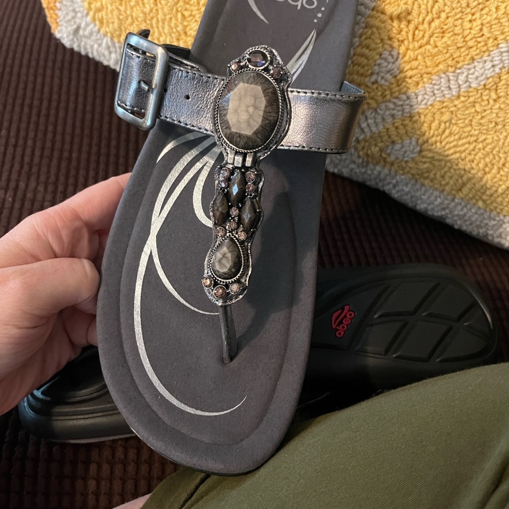 ABEO Gray Beaded Sandals